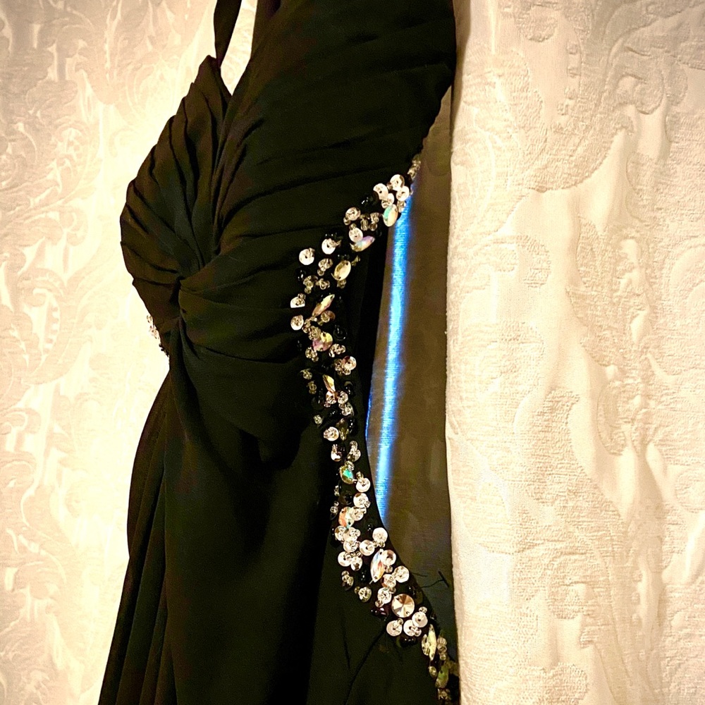 Elegant evening/ Prom dress